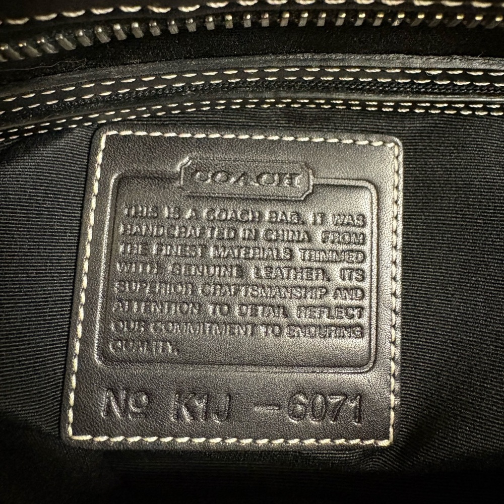 Coach Black and Cream Signature Tote - Picture 10 of 16